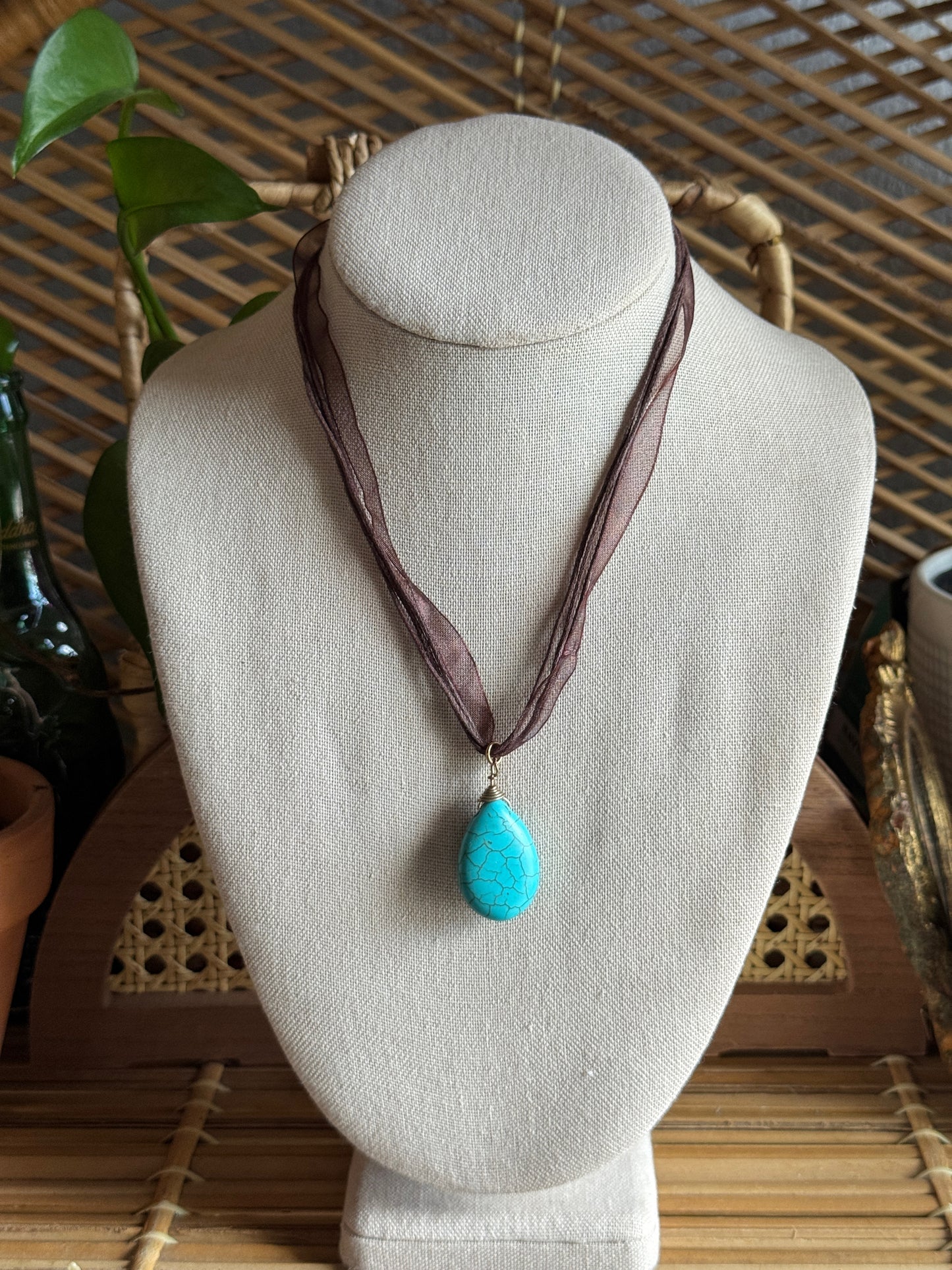 turquoise teardrop ribbon necklacee