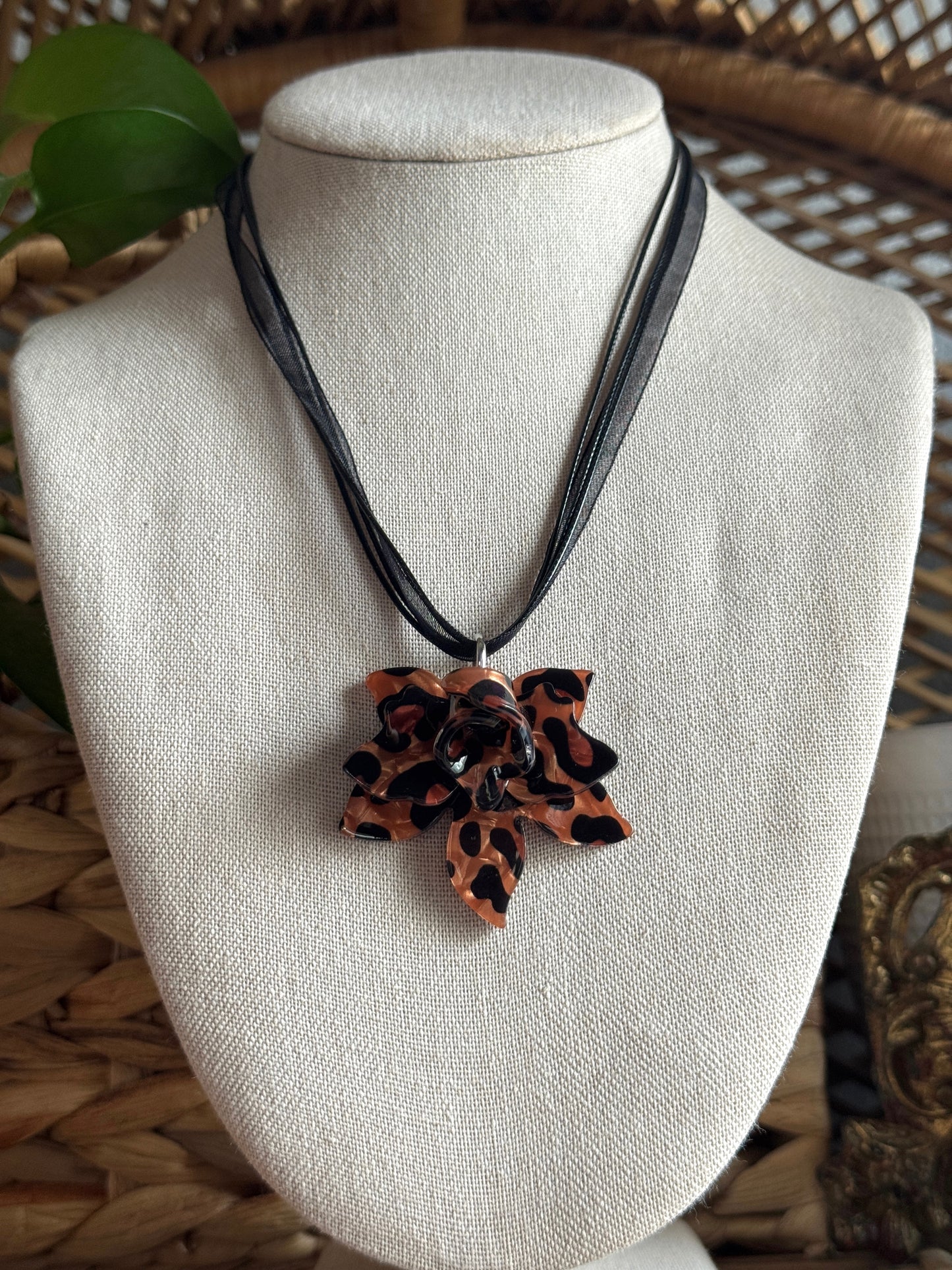 tortoise flower black ribbon cord necklace