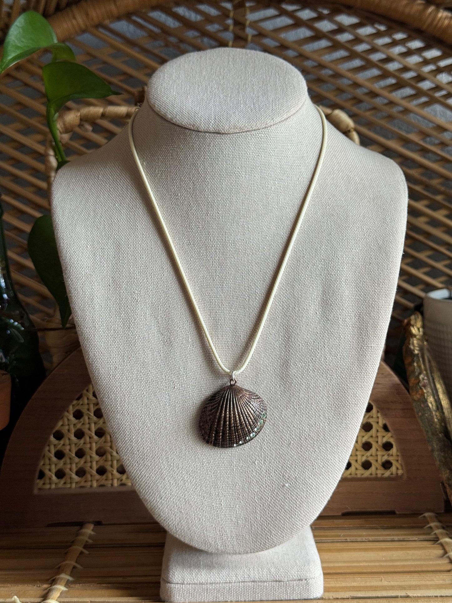 copper seashell cord necklace