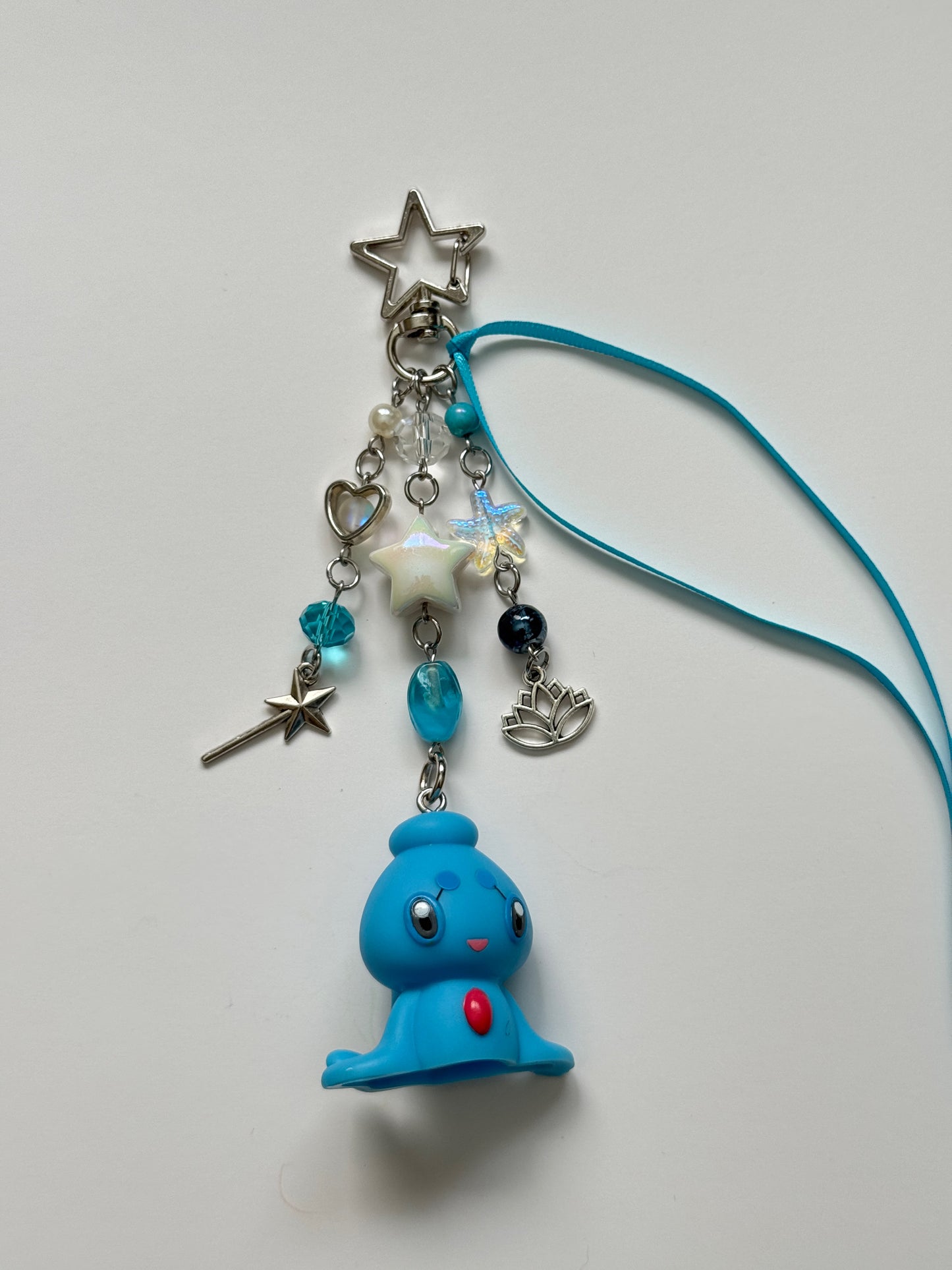 phione pokémon keychain