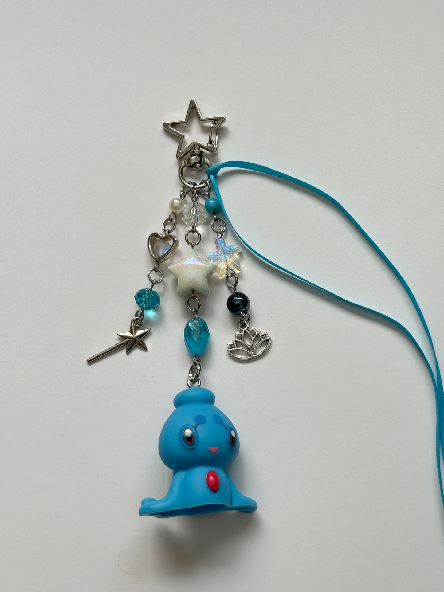 phione pokémon keychain