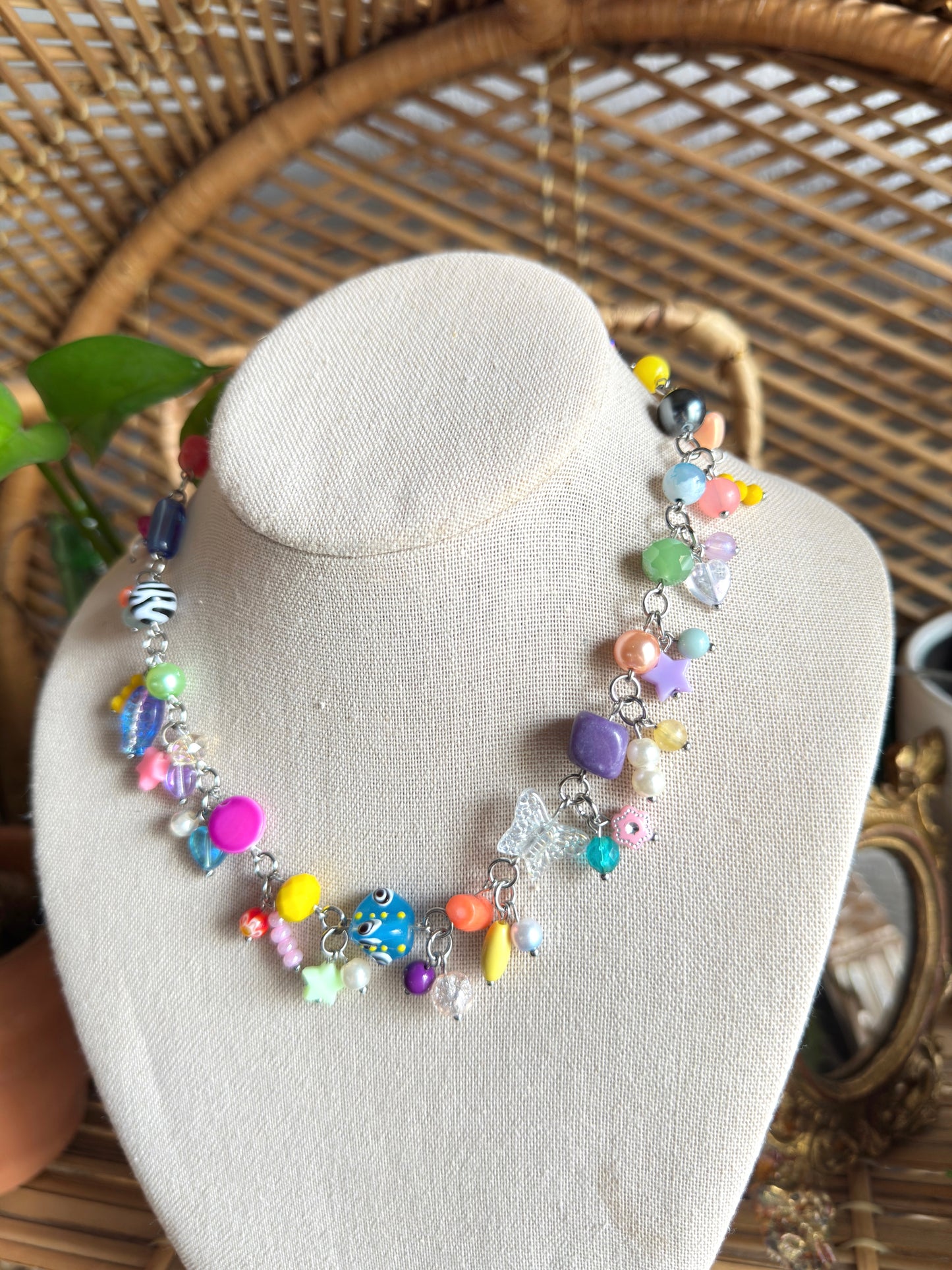 happy in my mind v2 clutter necklace