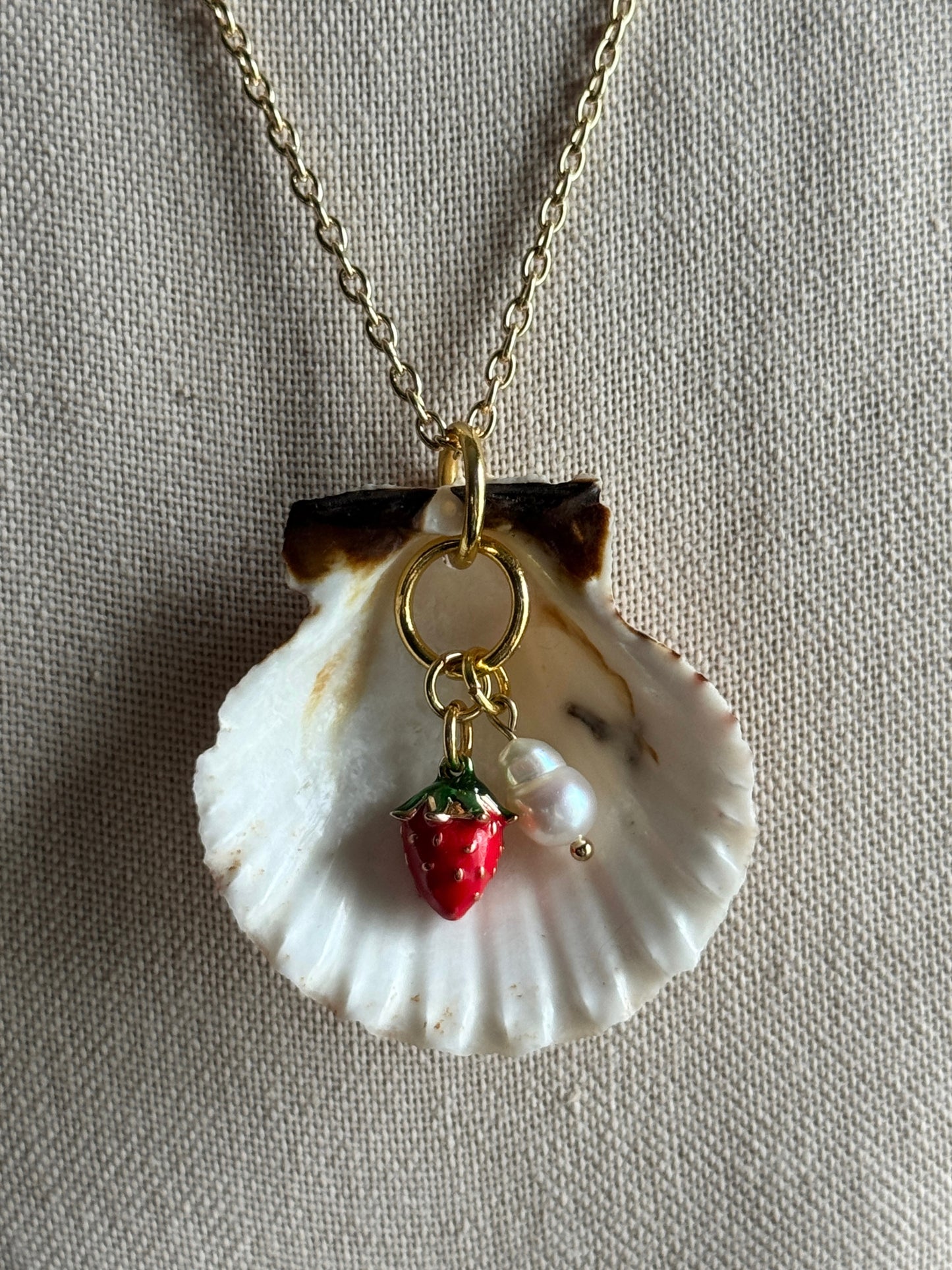 golden berry shell necklace