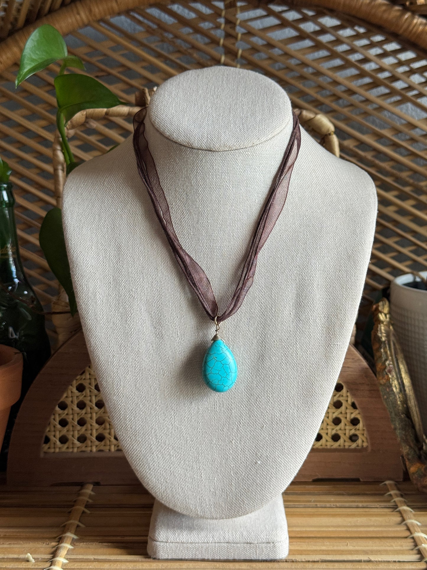 turquoise teardrop ribbon necklacee
