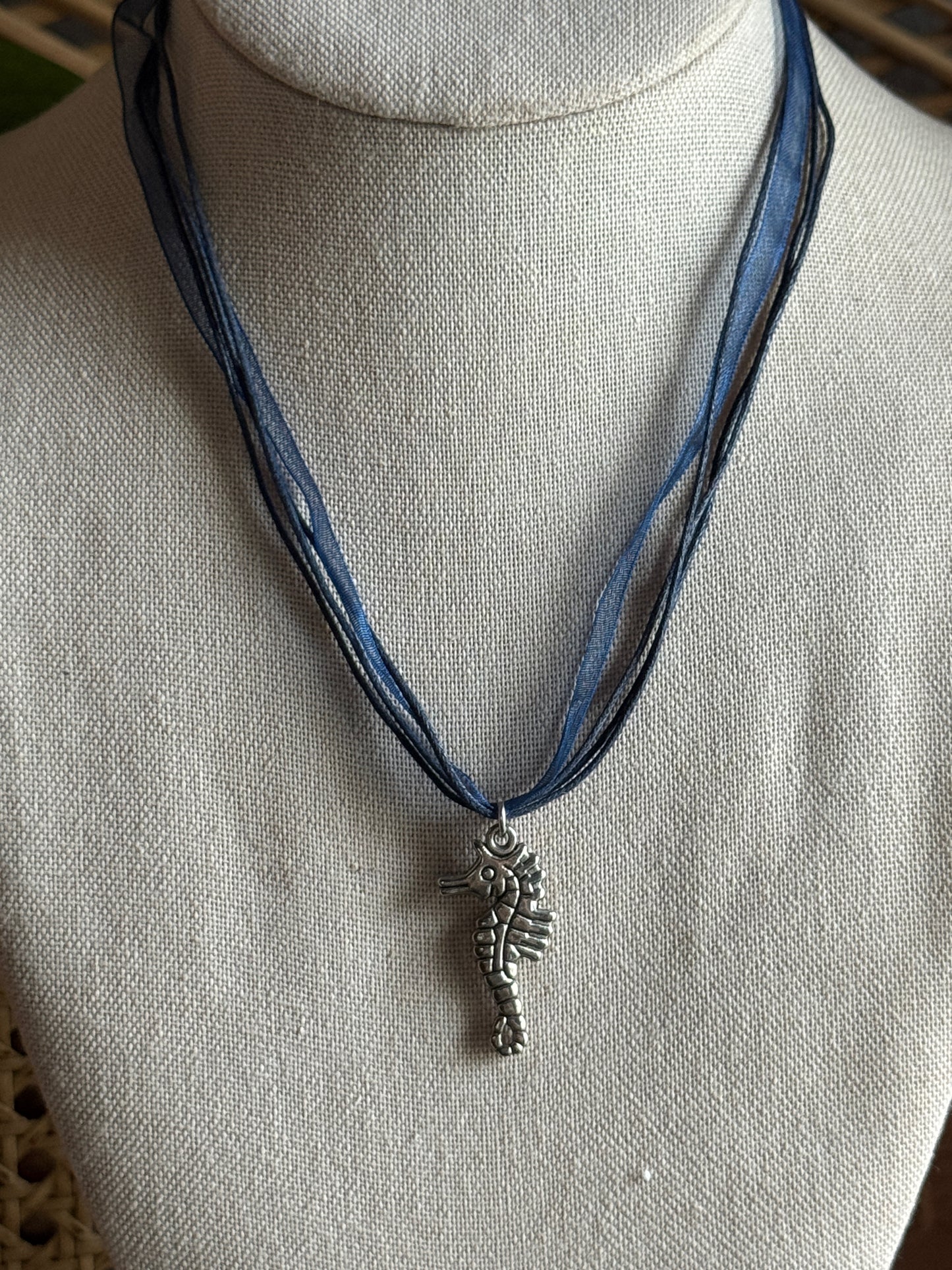 seahorse ribbon necklace