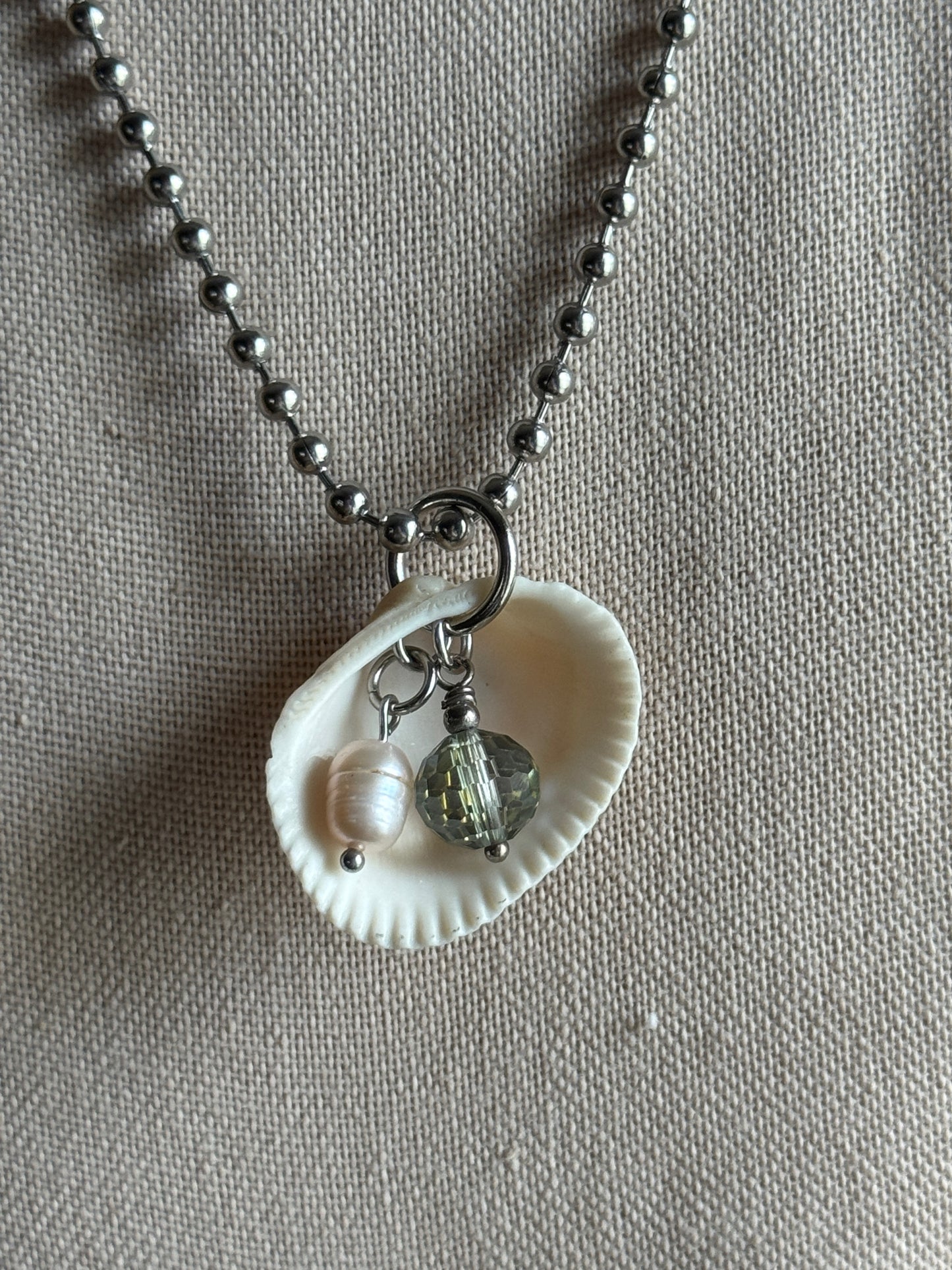 little shell necklace