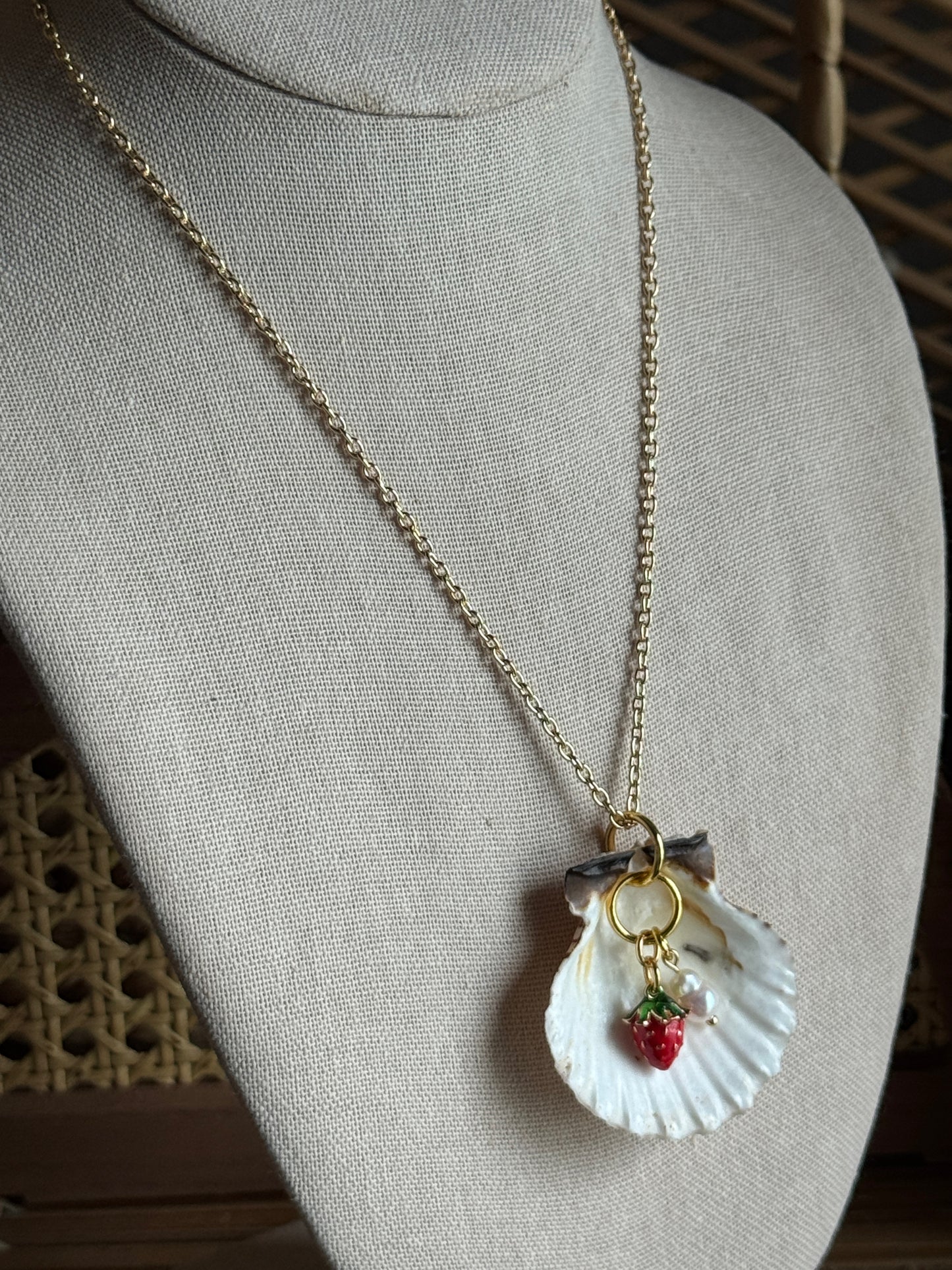 golden berry shell necklace