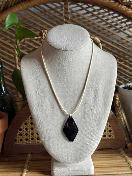 brown shell cord necklace