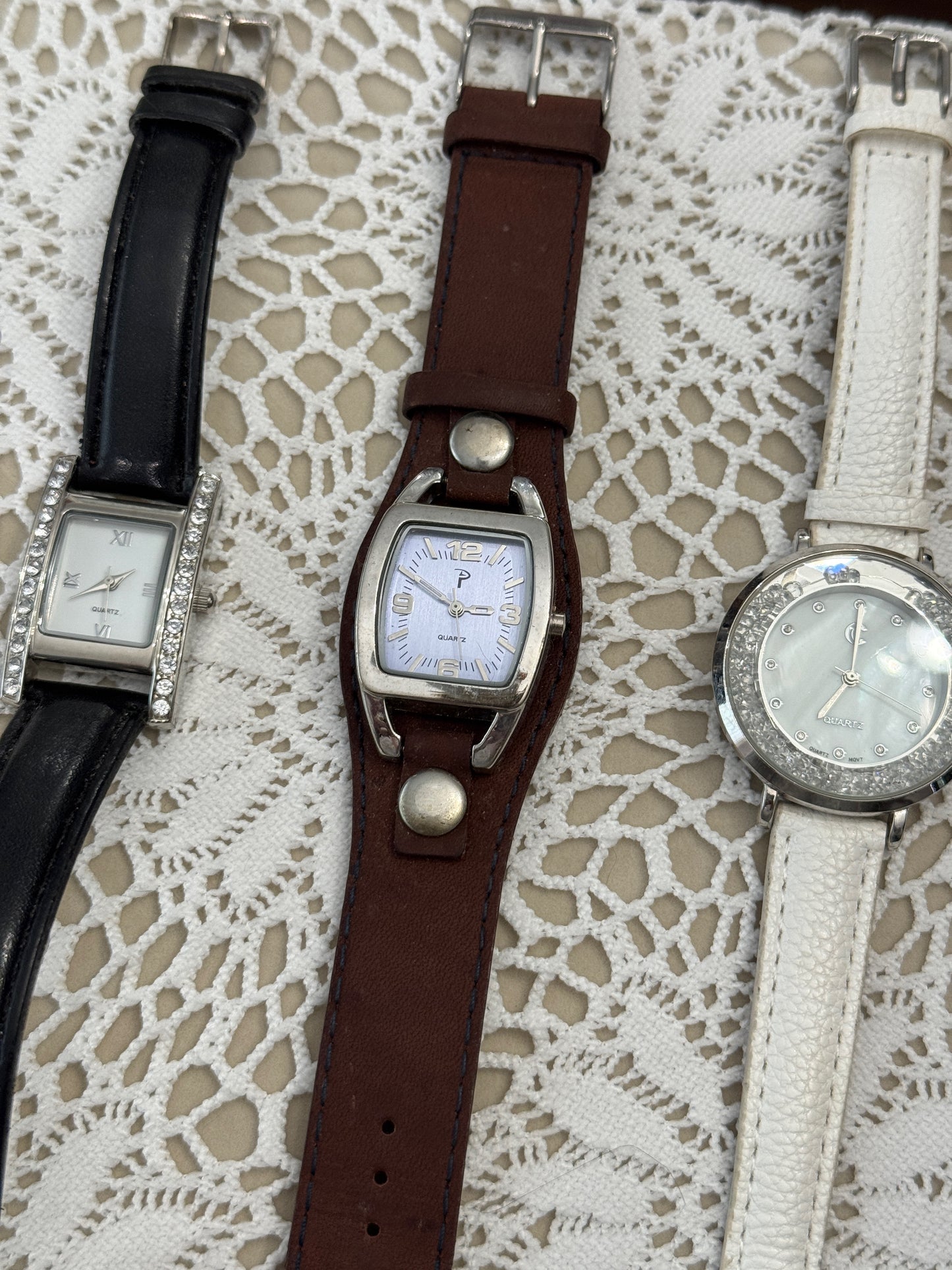vintage + modern watches #1 scroll down to read descriptions!