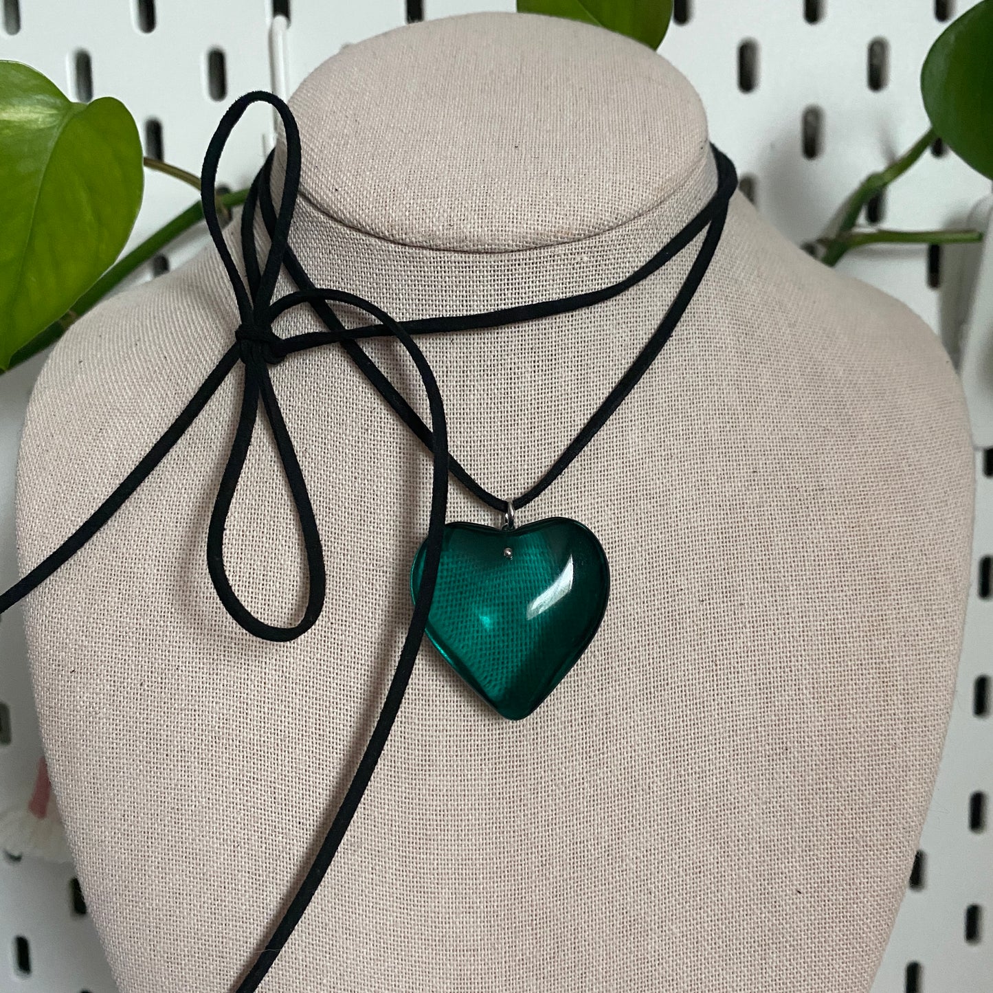 emerald large glass heart suede cord necklace