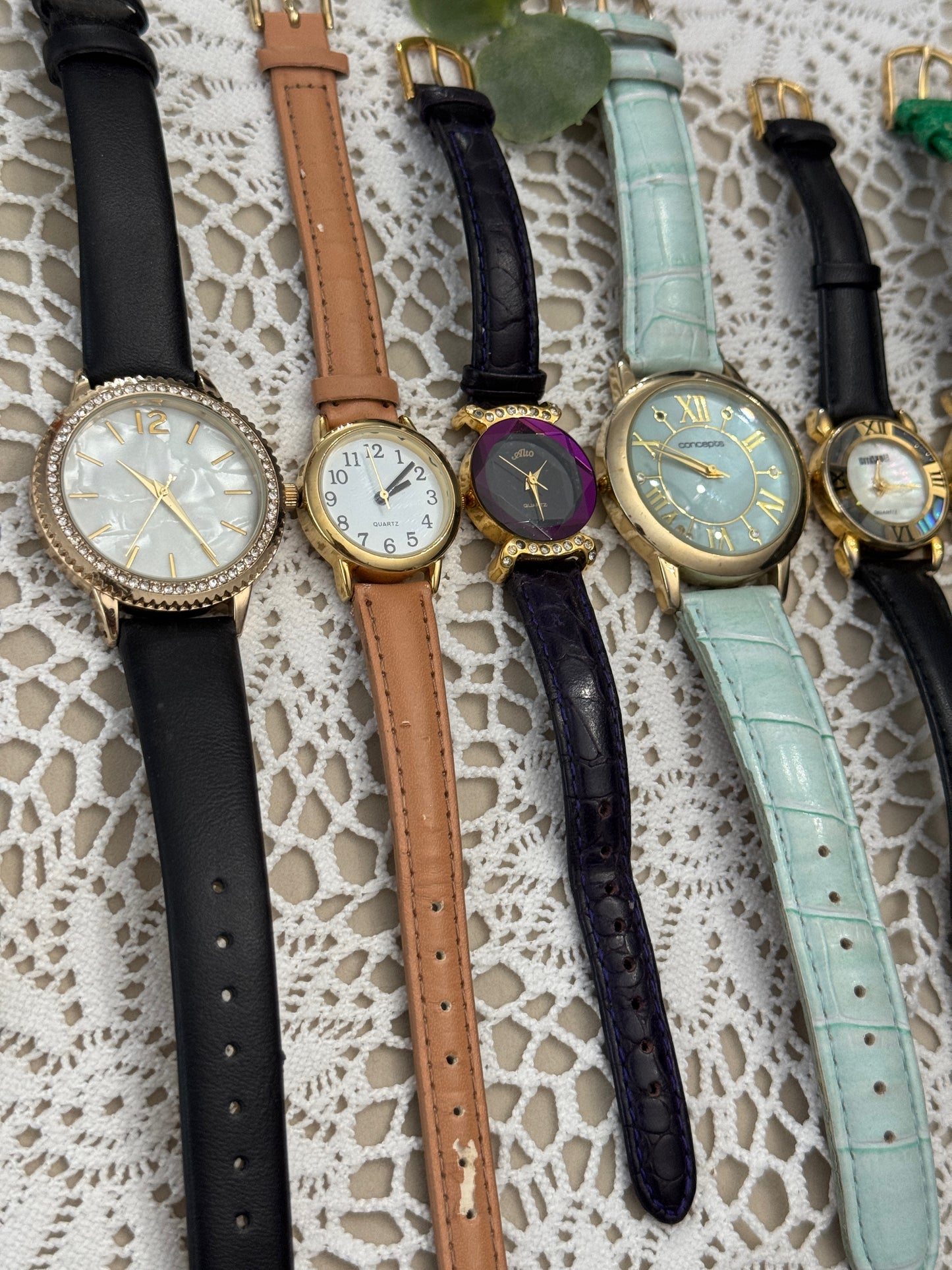 vintage + modern watches #2 scroll down to read descriptions!
