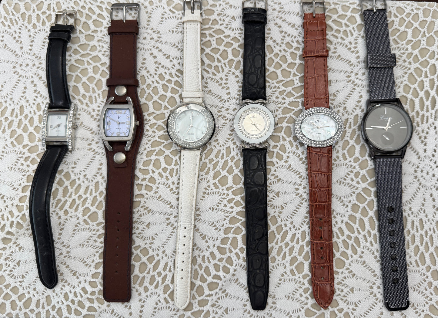 vintage + modern watches #1 scroll down to read descriptions!