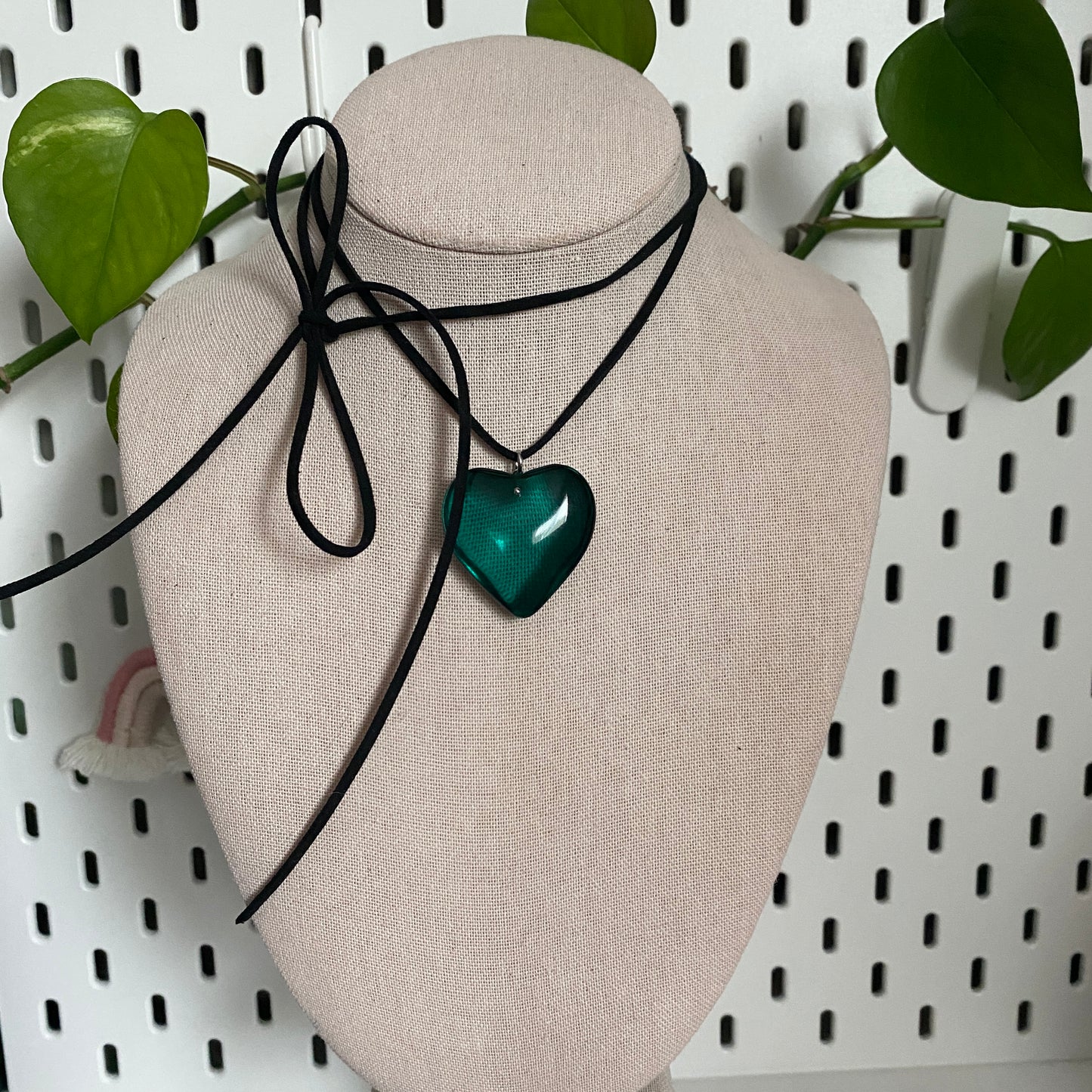 emerald large glass heart suede cord necklace