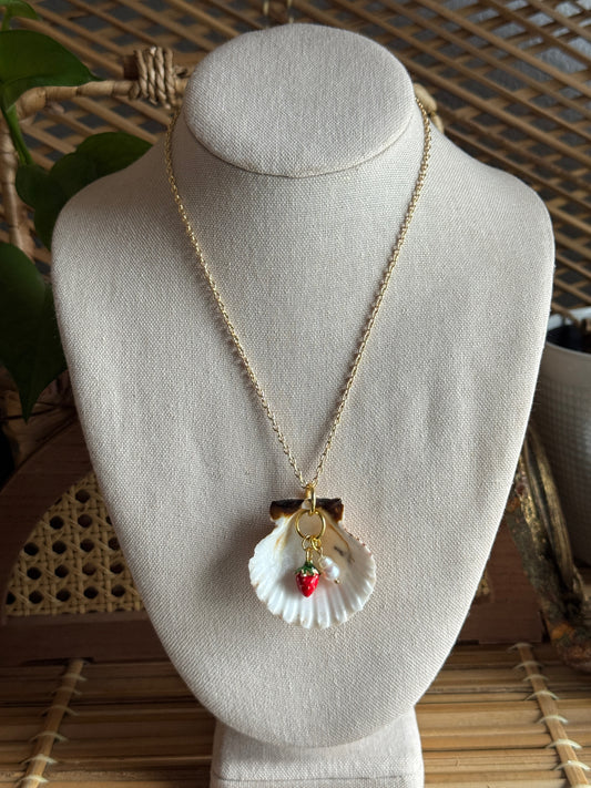 golden berry shell necklace