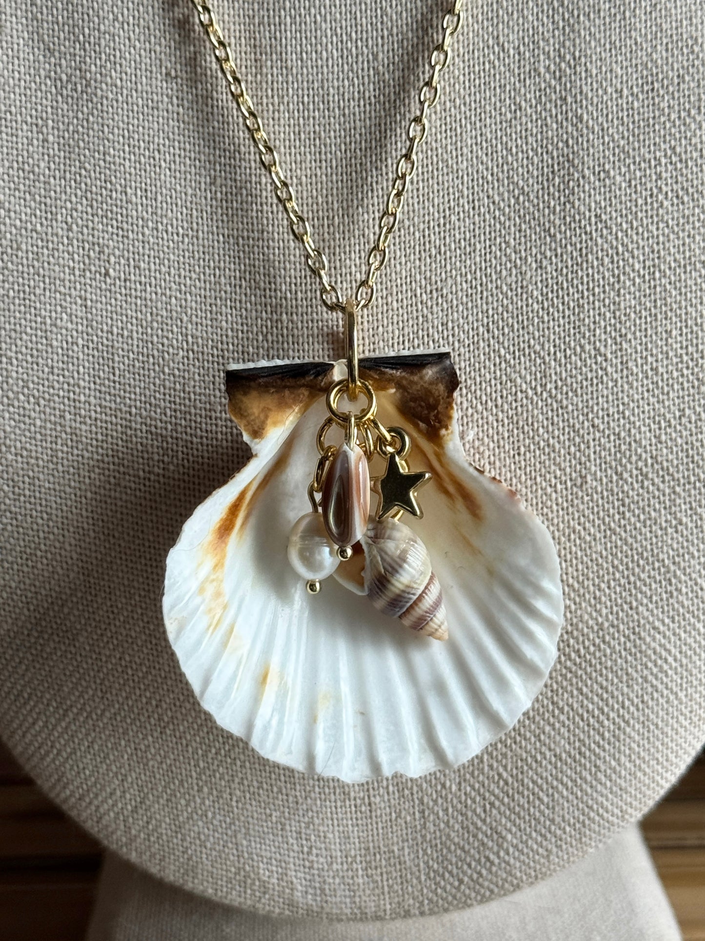 boho shell necklace