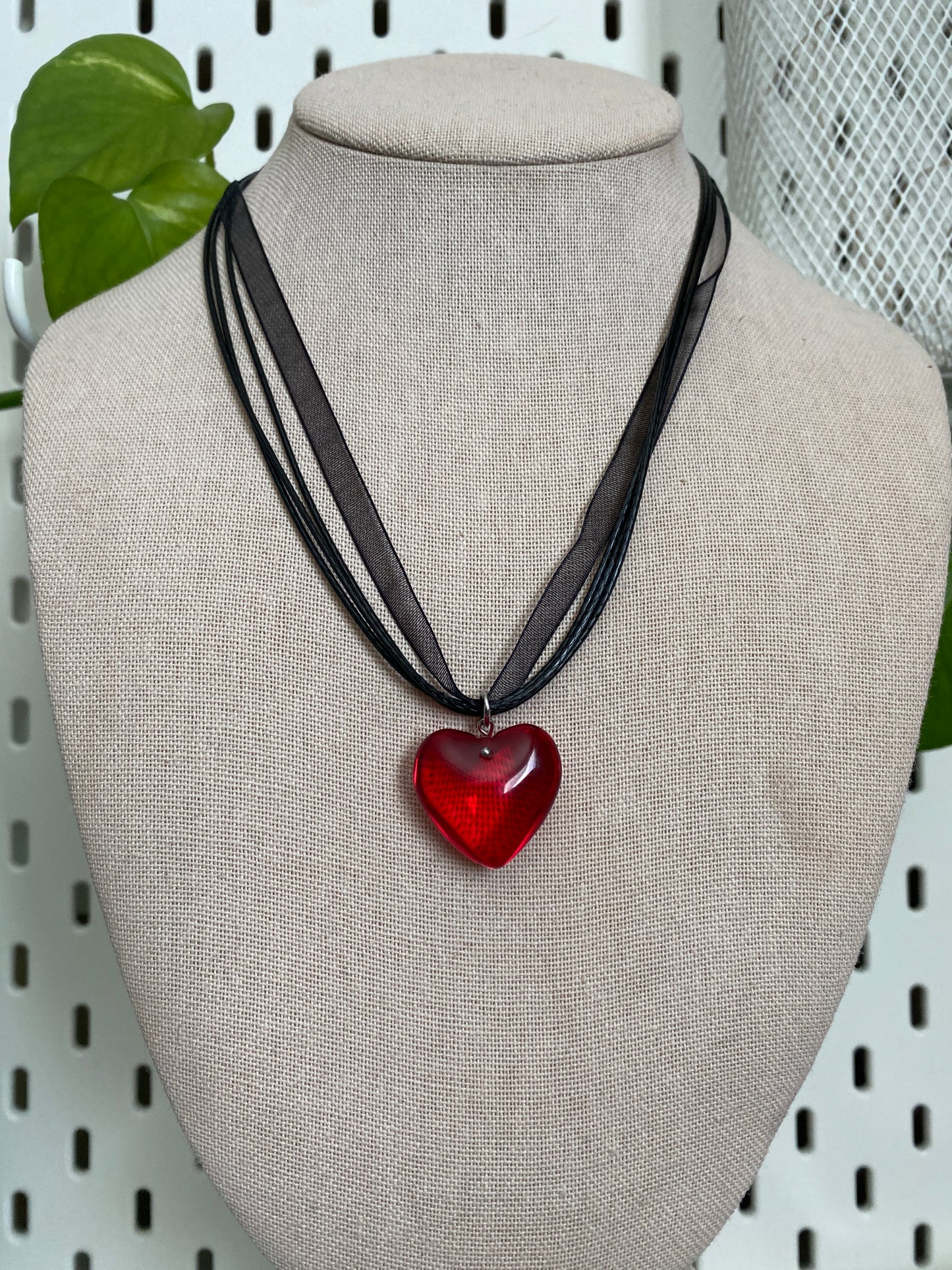 small red glass heart necklaces