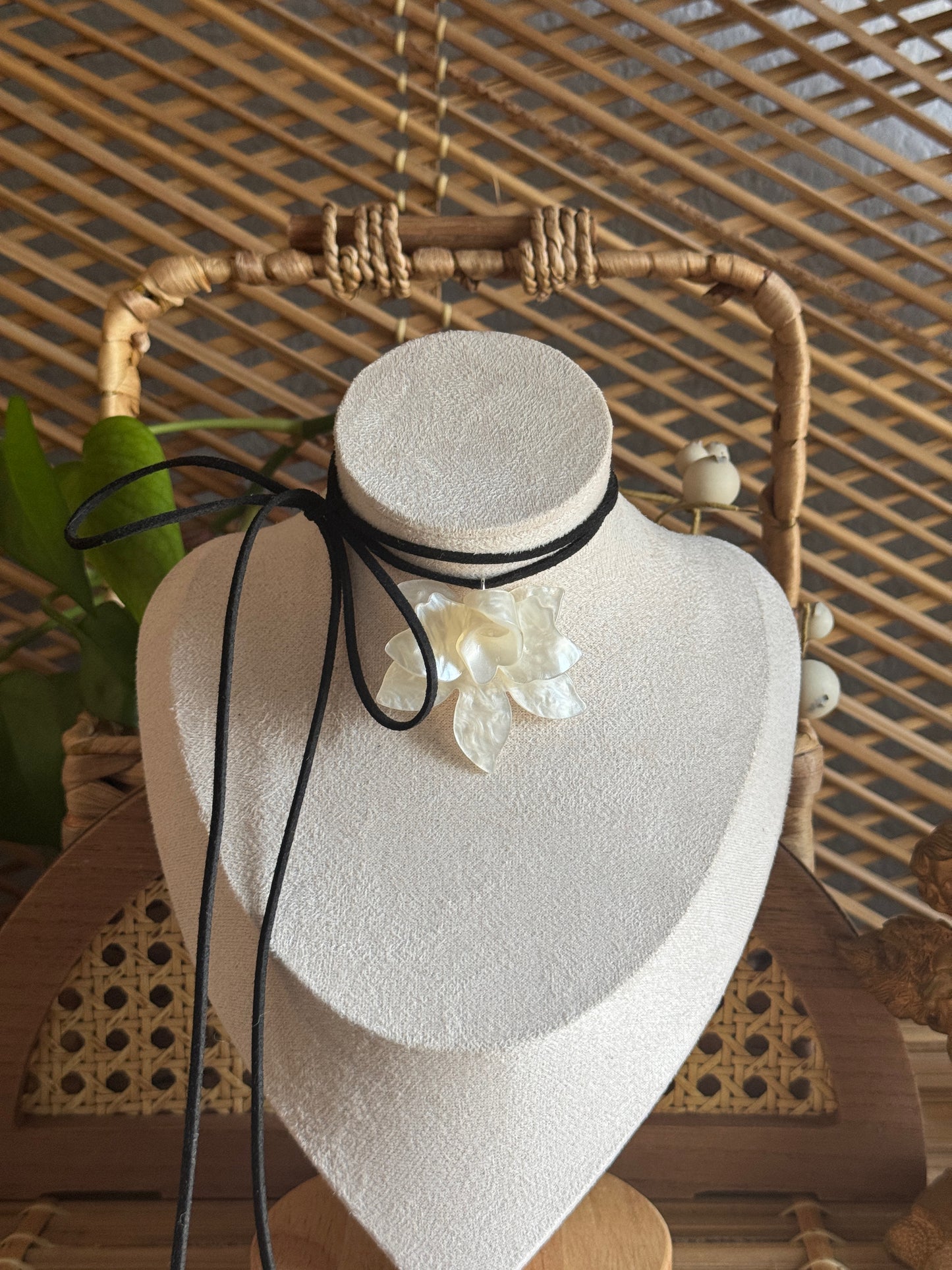 cream flower black suede necklace