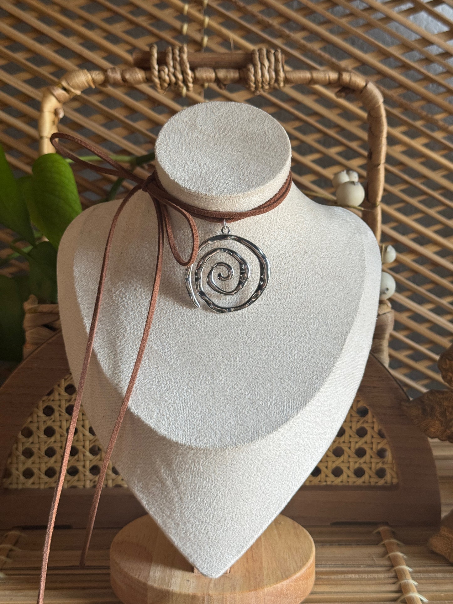 large swirl stainless steel brown suede necklace