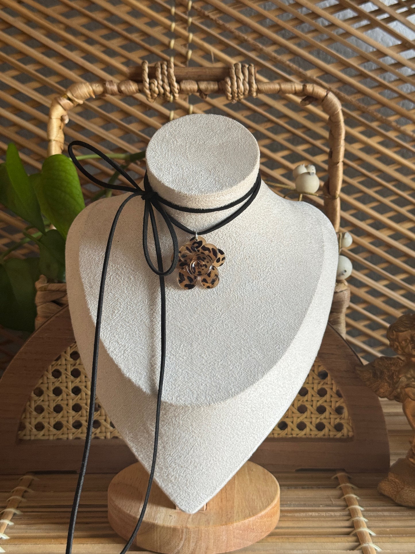 small leopard flower black suede necklace