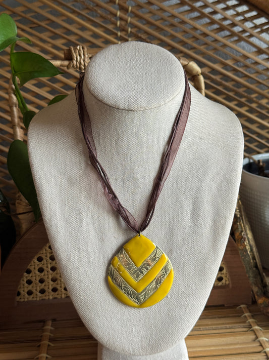 yellow & mellow ribbon necklace